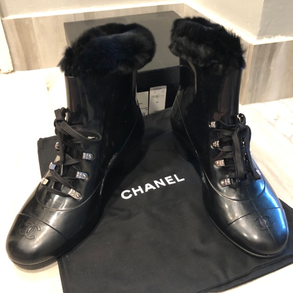 Brand new CHANEL short boots - Picture 2 of 8